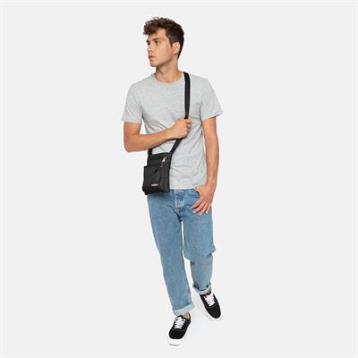 Eastpak Rusher Omuz Çantası - EK0000890081
