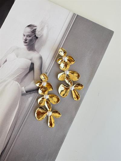 Altın Kaplama Çiçek Sallantılı Küpe