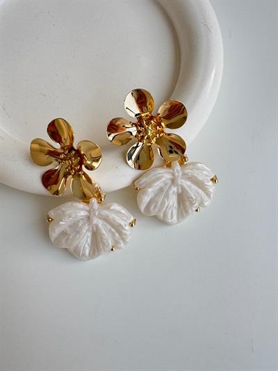 Altın Kaplama Gold Çiçek Detaylı Krem Kemik Küpe