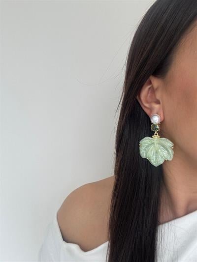 Altın Kaplama Sallantılı İncili Yeşil Kemik Küpe