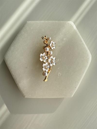 Beyaz İncili Çiçek Broş