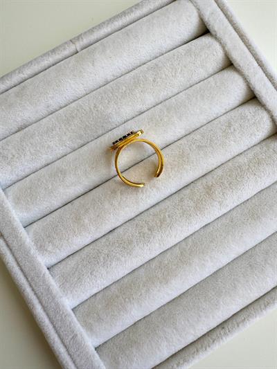 Çelik Beyaz Kare Taşlı Yüzük