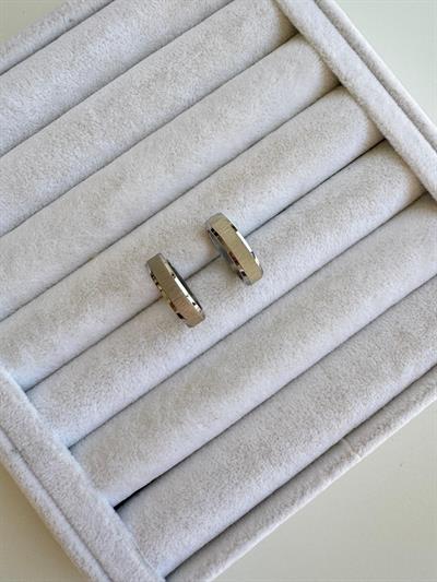 Çelik Silver Dokulu Halka Küpe