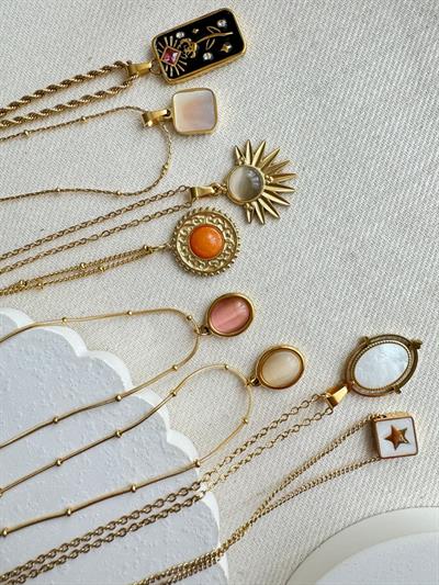 Çelik Kare Sedefli Yıldız Detaylı Kolye