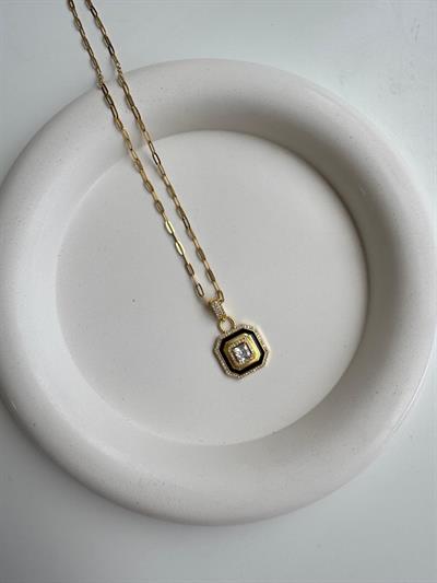 Çelik Marka Model Ataç Zincirde Siyah Detaylı Baget Taşlı Kolye