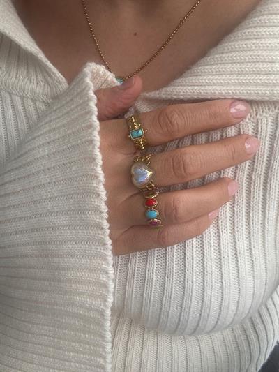 Çelik Renkli Taşlı Yüzük