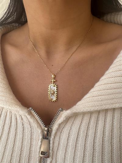 Çelik Sedefli Dikdörtgen Taşlı Yıldız Detaylı Kolye