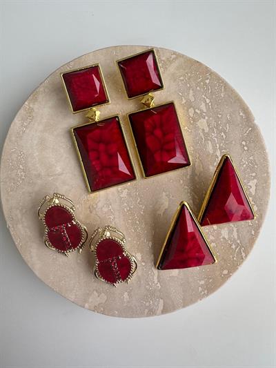 Gold Detaylı Üçgen Bordo Tasarım  Küpe