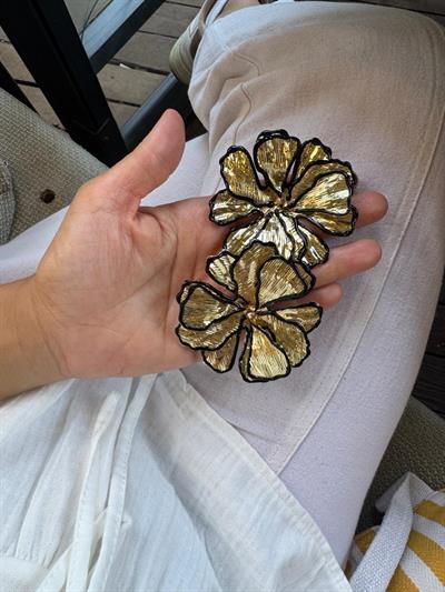 Marka Model Gold Çiçek Küpe
