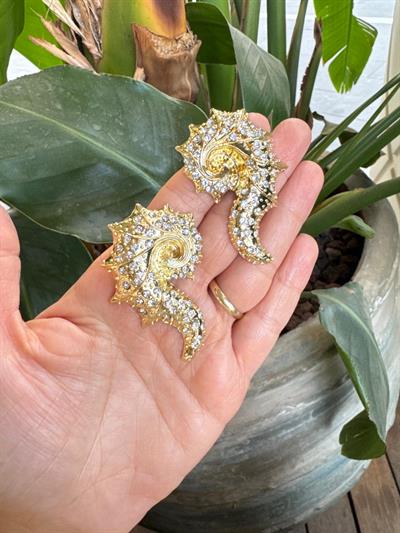 Marka Model Gold Taşlı Küpe