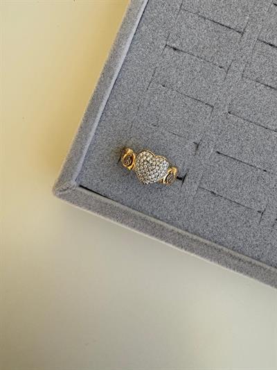 Özel Seri Kalpli Taşlı Yüzük