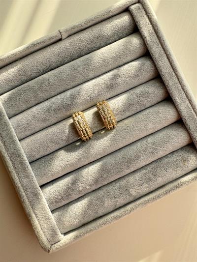 Özel Seri Taşlı Küpe