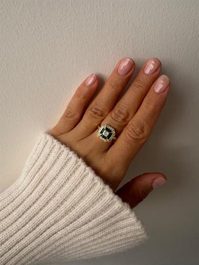 Özel Seri Yeşil Taşlı Serenay Yüzük