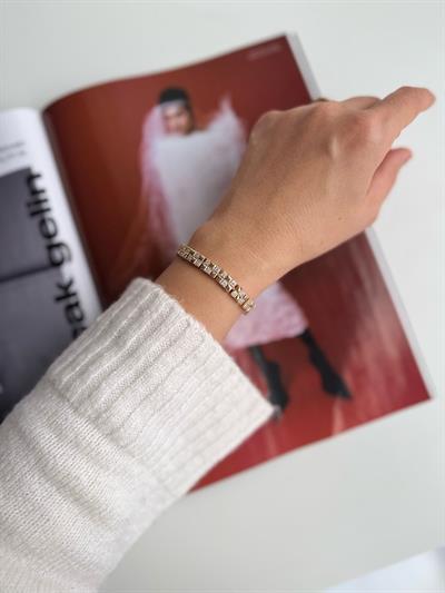 Özel Seri Mini Kare Detaylı Zirkon Taşlı Bileklik (18k)