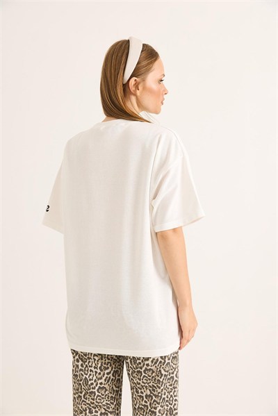 Beyaz Baskılı Oversize Tişört