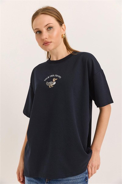 Lacivert Ördek Nakışlı Oversize Tişört