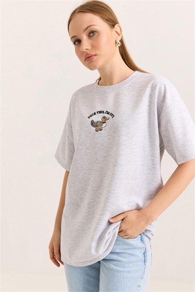 Gri Ördek Nakışlı Oversize Tişört