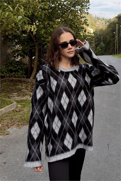 Siyah Baklava Desen Oversize Kazak