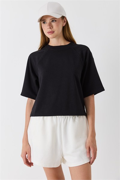 Siyah Bisiklet Yaka Crop Bluz
