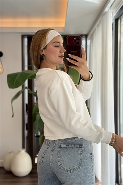 Beyaz Bisiklet Yaka Sweatshirt