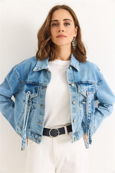 Mavi Cep Detaylı Crop Kot Ceket