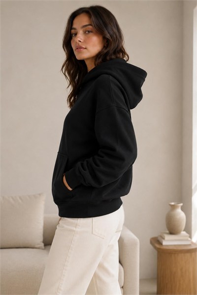 Siyah Kapüşonlu Kanguru Cepli Sweatshirt
