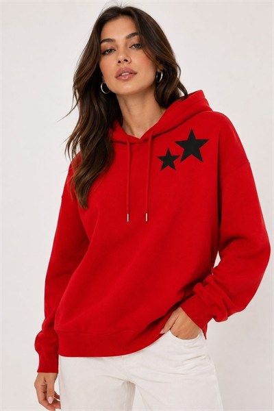 Kırmızı Kapüşonlu Yıldız Baskılı Sweatshirt