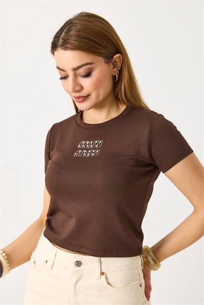 Kahverengi Taş Baskılı Crop Bluz