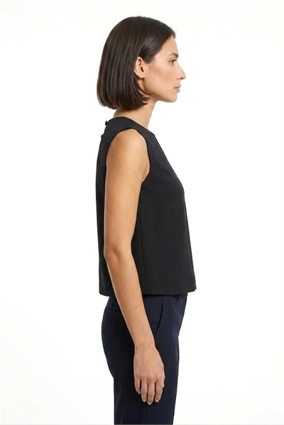 Siyah Kolsuz Crop Bluz