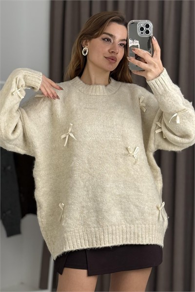 Ekru Kurdele Detaylı Oversize Kazak
