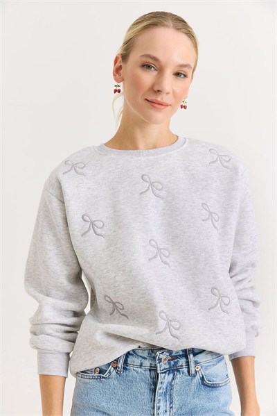 Gri Kurdele Nakışlı Sweatshirt