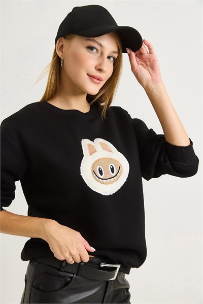 Siyah Labubu İşlemeli Sweatshirt