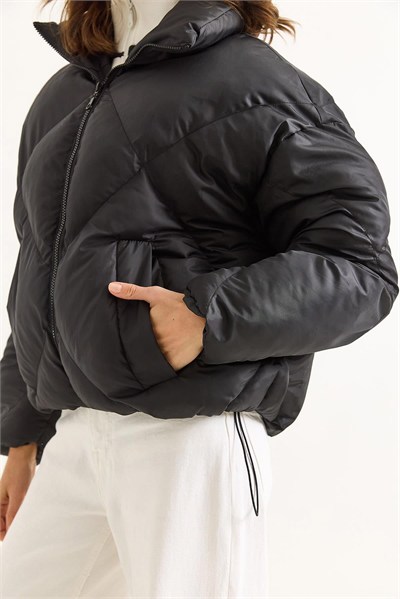 Siyah Oversize Lastikli Şişme Mont
