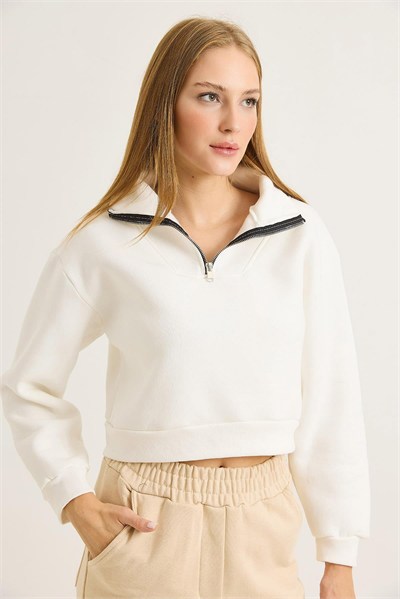 Beyaz Yarım Fermuarlı Sweatshirt