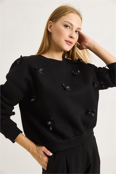 Siyah Kurdele Detaylı Sweatshirt