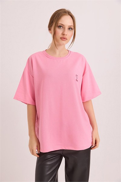 Pembe Nakışlı Oversize Tişört