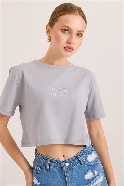 Gri Nakışlı Pamuk Crop Tişört