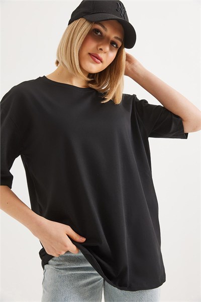 Siyah Oversize Bisiklet Yaka Tişört