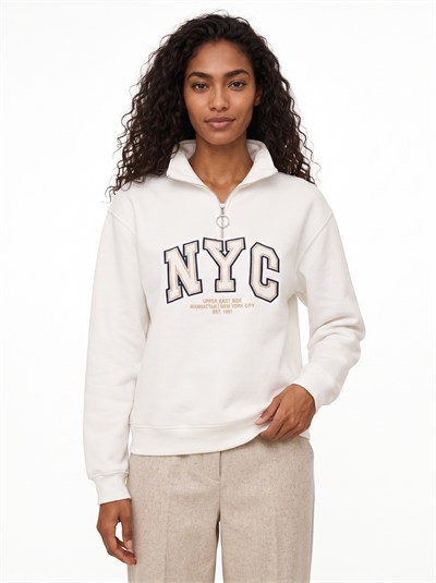 Beyaz Nakışlı Fermuarlı Oversize Sweatshirt