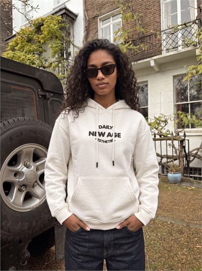 Beyaz Oversize Baskılı Kapüşonlu Sweatshirt