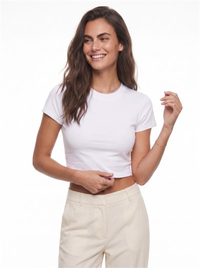 Beyaz Bisiklet Yaka Crop Tişört