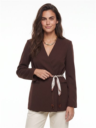 Kahverengi Fular Kemerli Blazer Ceket