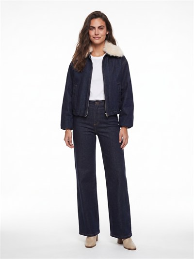 Lacivert Kürk Yakalı Denim Takım