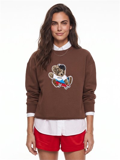 Kahverengi Ayı Nakışlı Sweatshirt