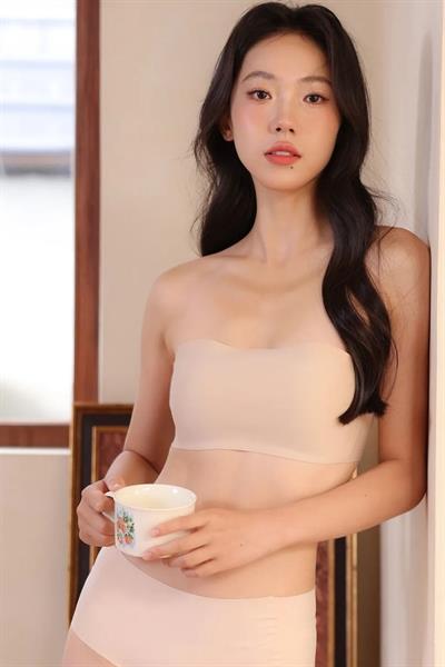 Bulut Lazer Kesim Ten Rengi Straplez Sütyen