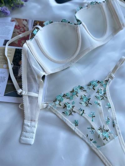 Dantel Çıtır Ekru Lotus B & C Cup SütyenTakımı