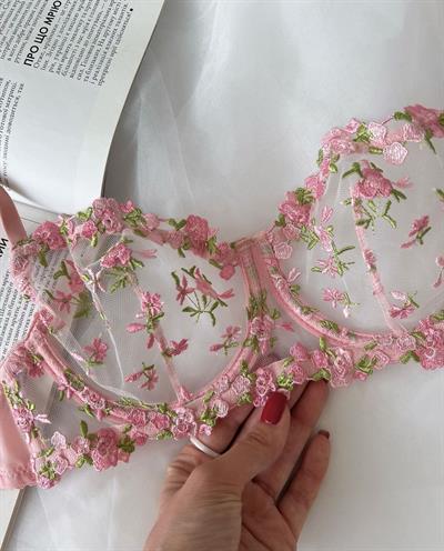 Dantel Kır Çiçeği B CUP Bralet Takımı Pembe