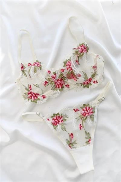 Dantel Şakayık B CUP Bralet Takımı Ekru