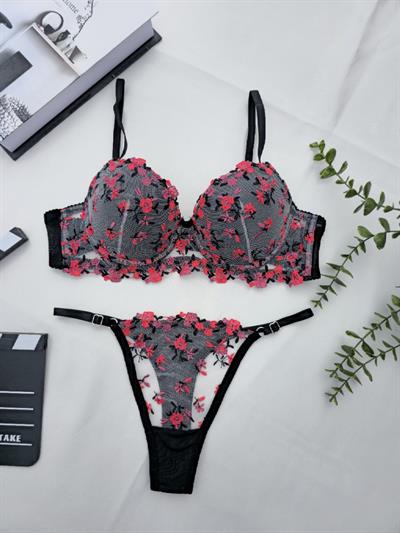 Dantel Siyah Aşk Push Up B CUP SütyenTakımı