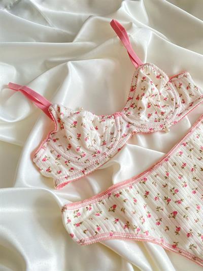 Pammık Koleksiyonu %95 Pamuklu Beyaz Çıtır Çiçek Sütyen Takımı